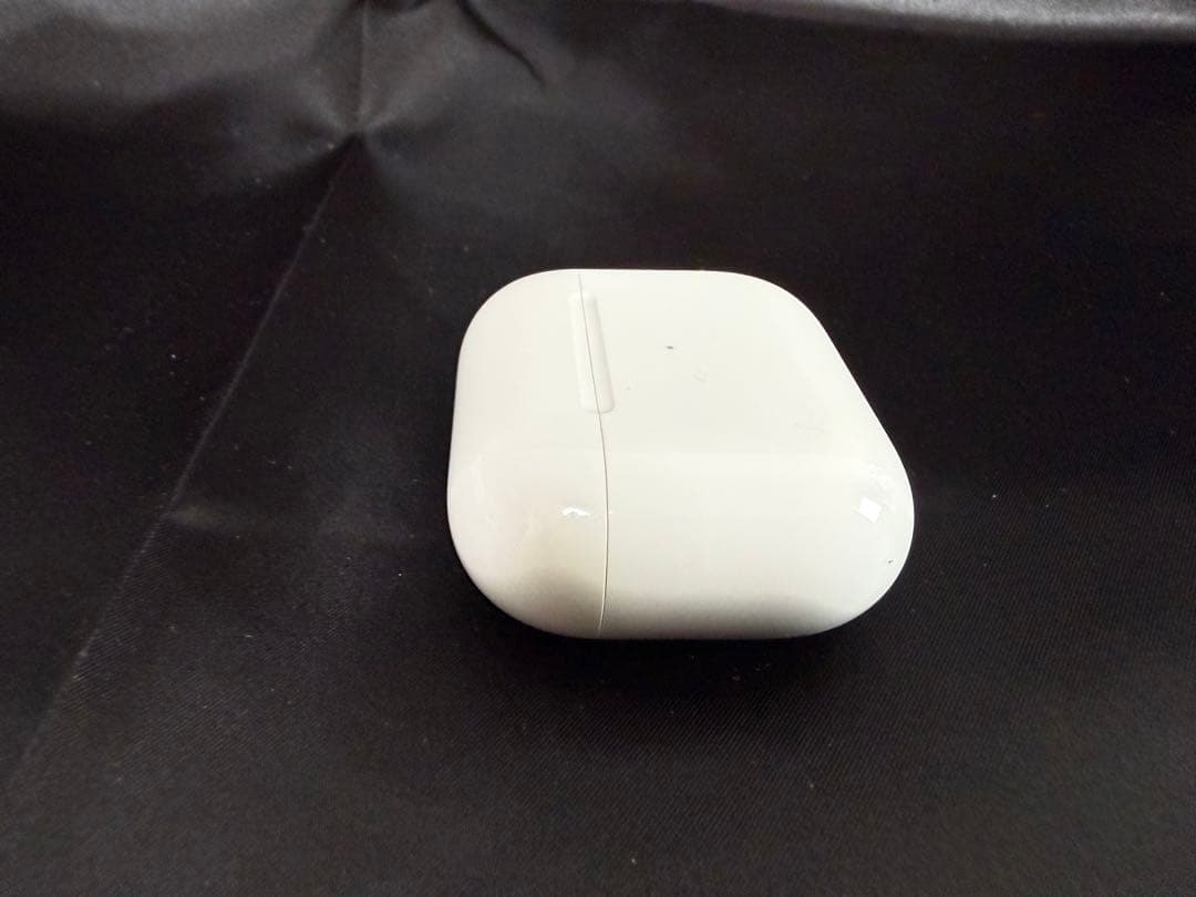 AirPods本体(3rd Generation)ホワイト 充電ケース付き 箱付