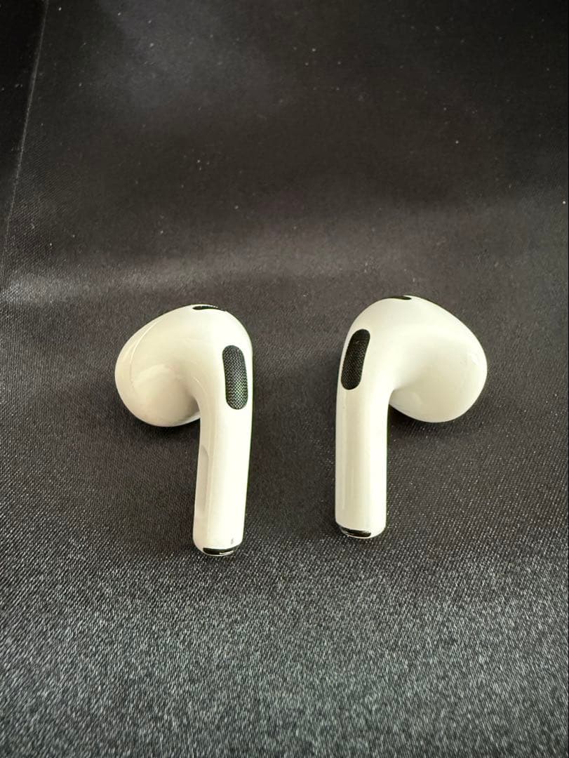 AirPods本体(3rd Generation)ホワイト 充電ケース付き 箱付