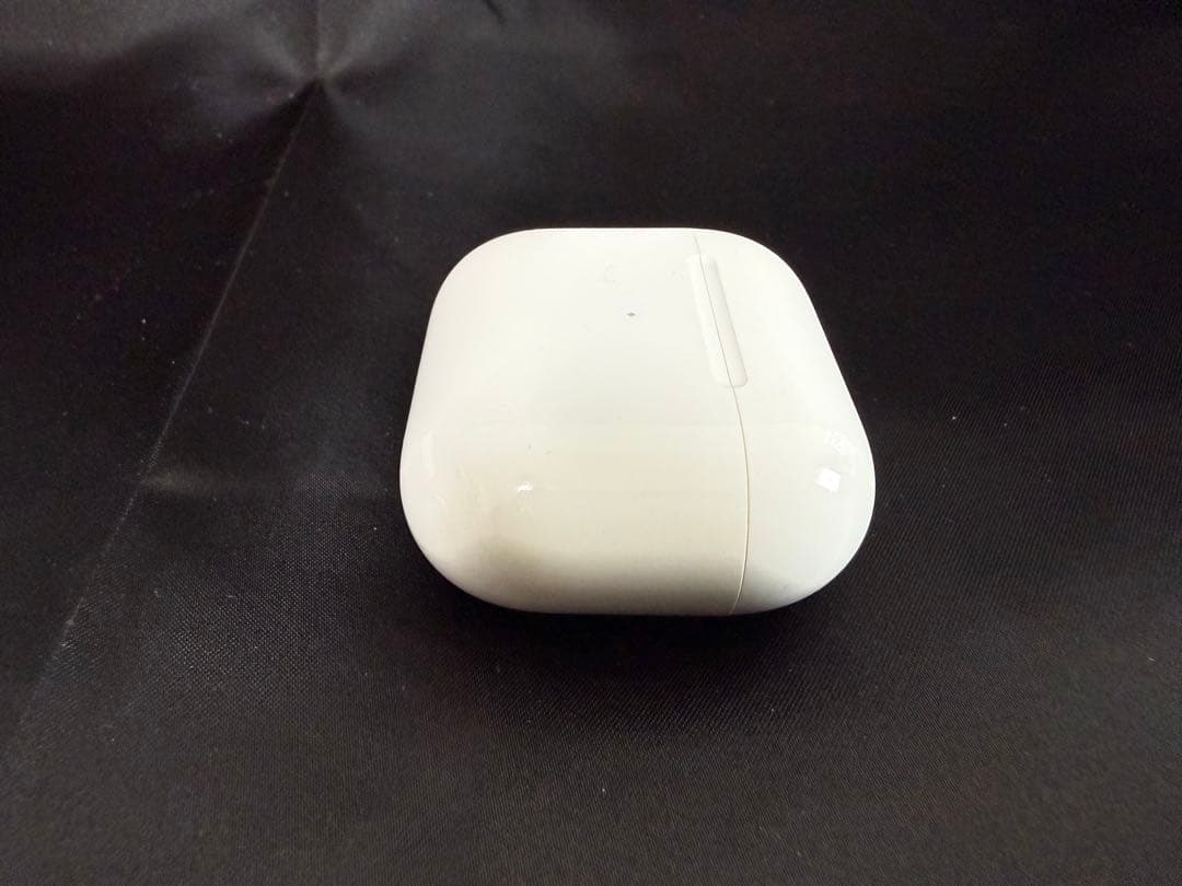 AirPods本体(3rd Generation)ホワイト 充電ケース付き 箱付