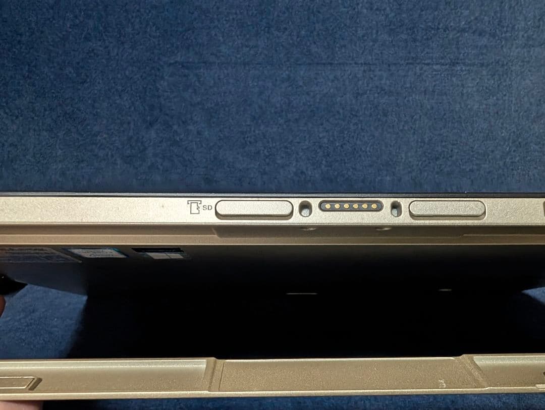 NEC Windowsタブレット 付属キーボード・スタンド付き