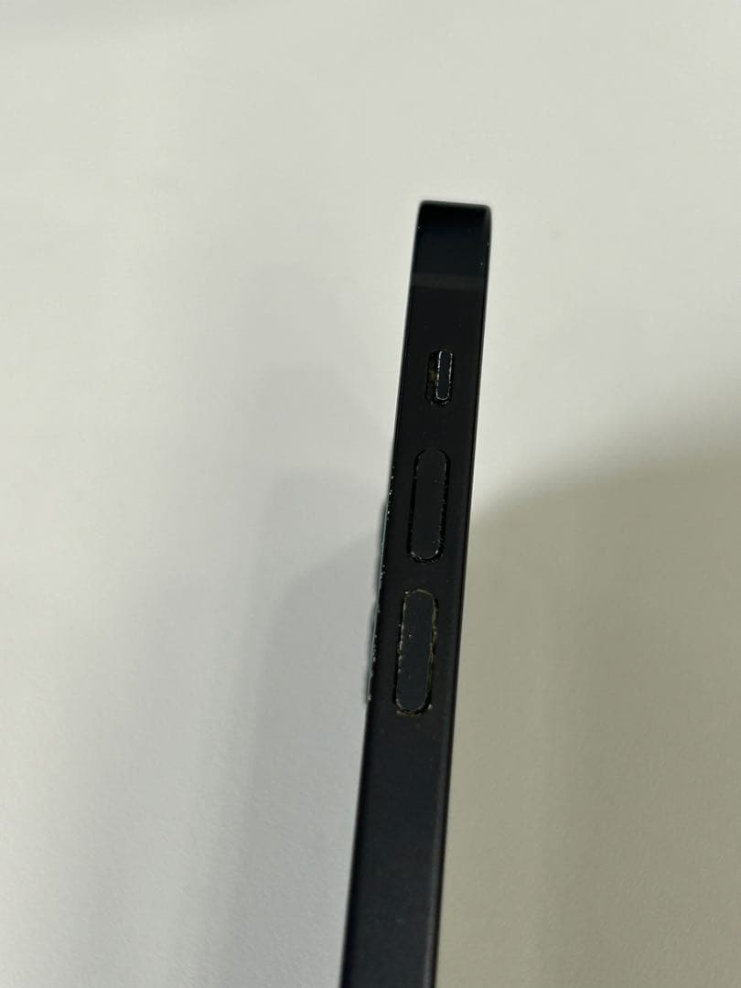 Apple iPhone 12 ブラック