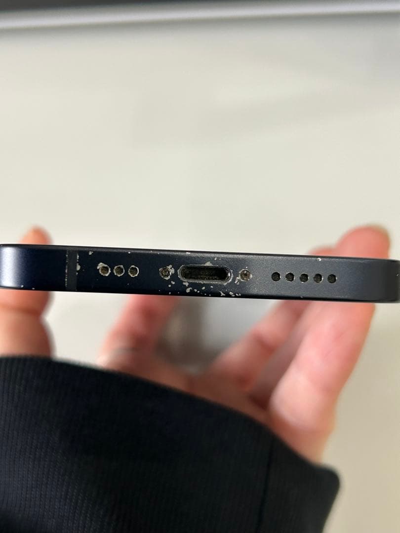 Apple iPhone 12 ブラック
