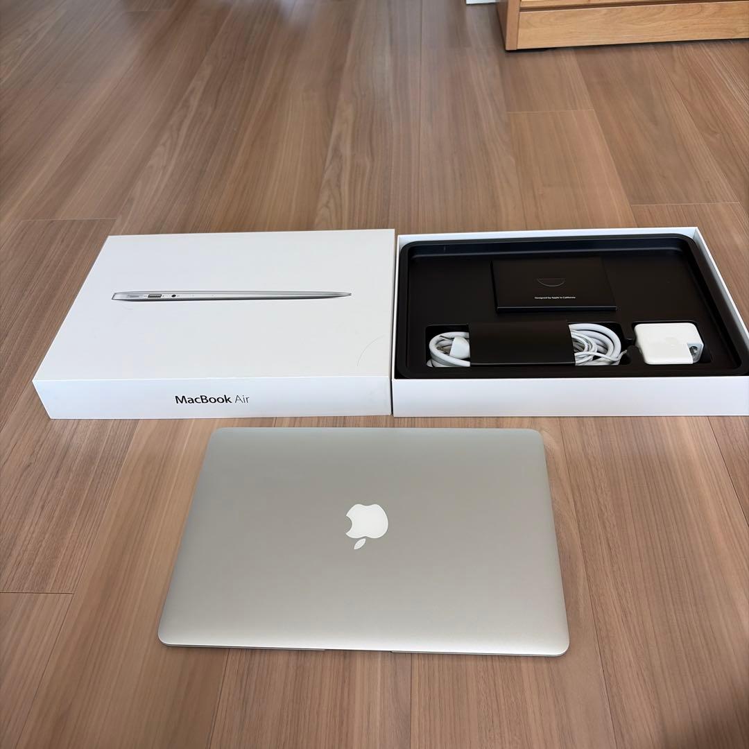 【美品】MacBook Air シルバー　13インチ