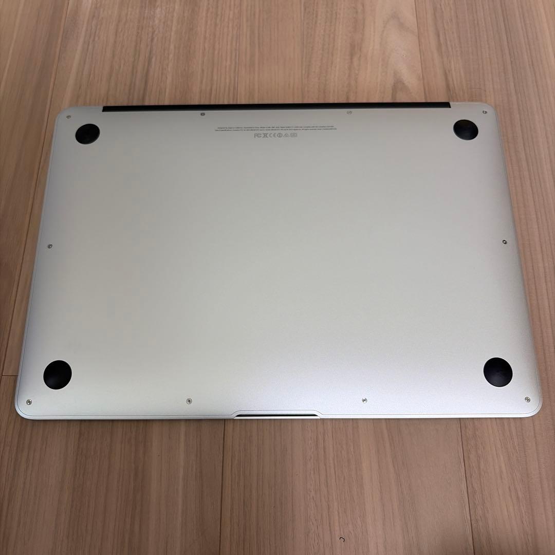 【美品】MacBook Air シルバー　13インチ