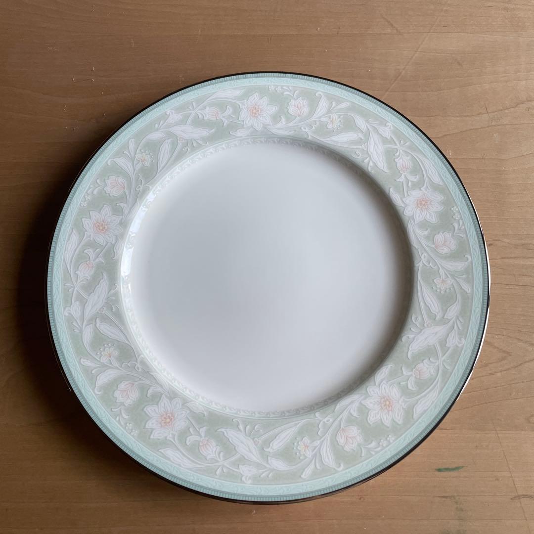 ノリタケ　ディナー皿スープ皿ケーキ皿セット