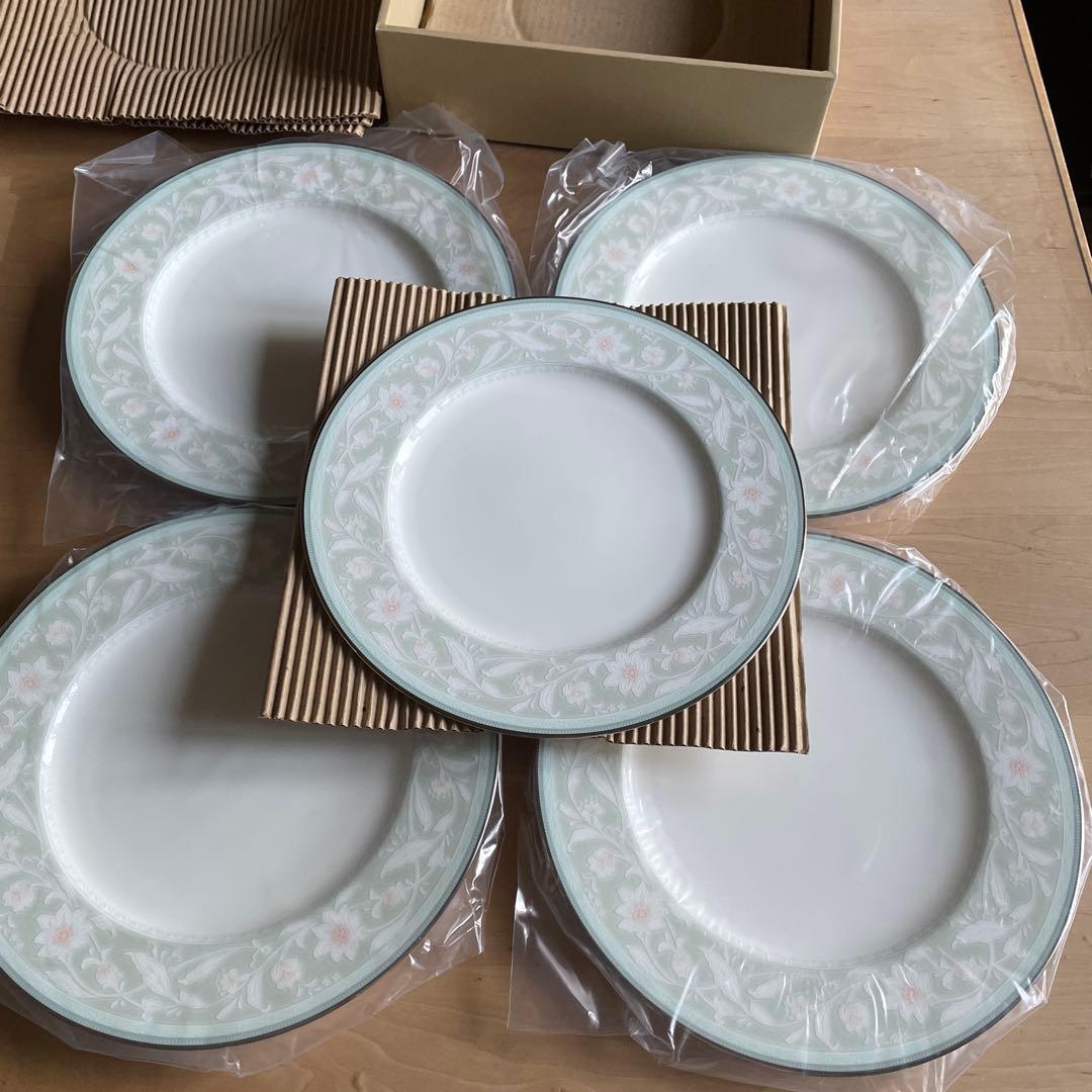 ノリタケ　ディナー皿スープ皿ケーキ皿セット