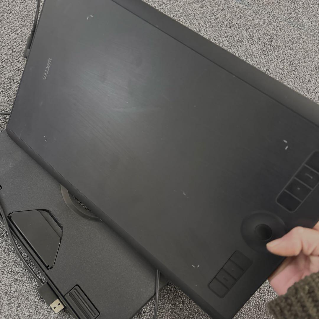 即購入可【未使用品】ワコム ペンタブM Wacom Intuos Proペンタブ