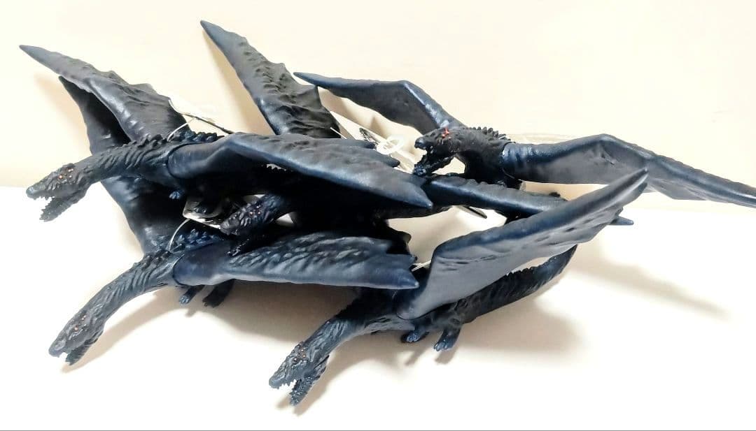 ムービーモンスターシリーズ 19種 105体 ソフビ ゴジラ ウルトラマン 新品