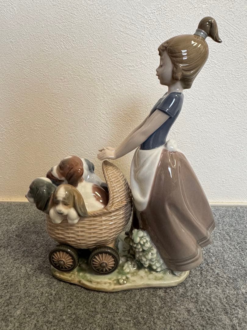 リヤドロ　lladro 仔犬たちのお散歩