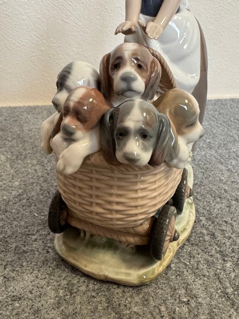 リヤドロ　lladro 仔犬たちのお散歩