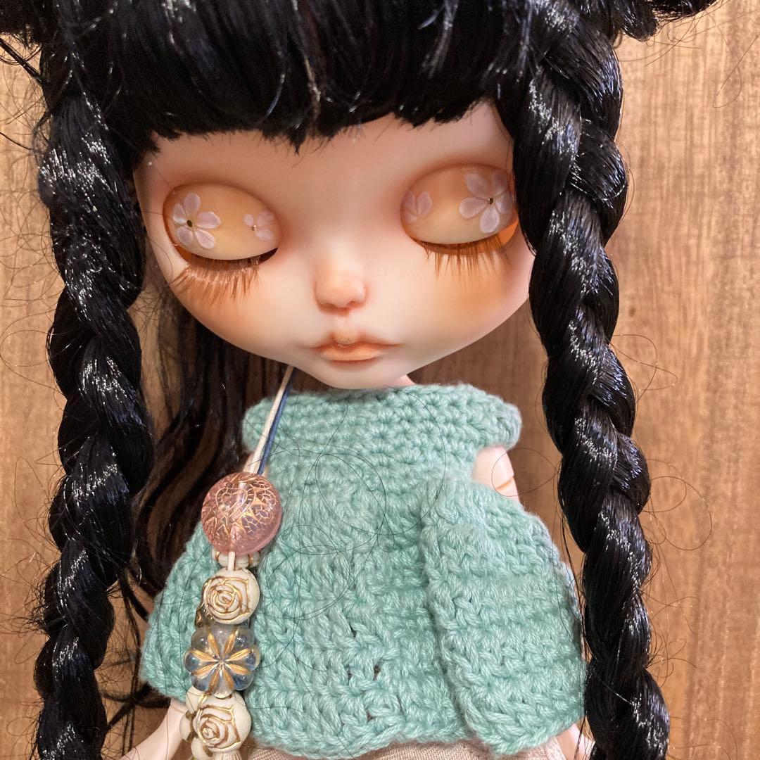 黒髪アイシードールちゃん