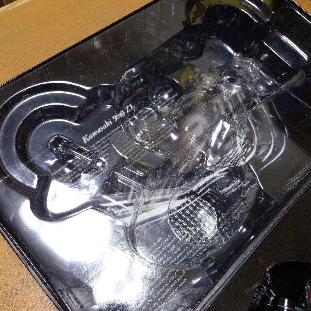 MINICHAMPS Kawasaki 900 Z1 1972 1/6 スケール