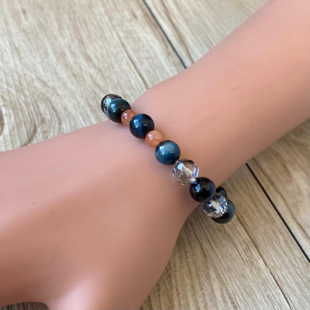 太陽に包まれ未来を見通すパワーストーンブレスレット/ブルータイガー・サンストーン