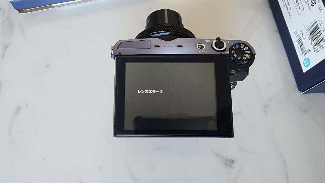 CASIO EX-10 コンパクトデジタルカメラ　カシオ　訳あり