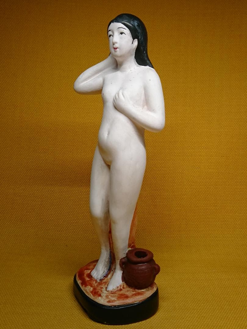人形　陶器　彫像　オブジェ　置物　インテリア　工芸品　美術品　A1148