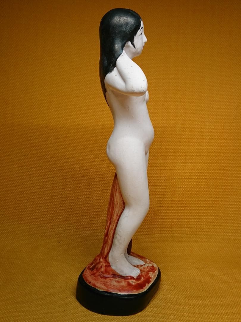 人形　陶器　彫像　オブジェ　置物　インテリア　工芸品　美術品　A1148