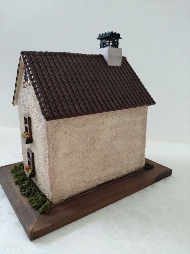 ① 手作りミニチュアハウス