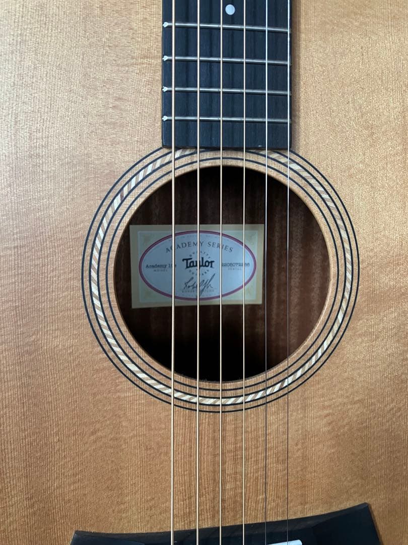 【かなり美品】Taylor Academy 10e エレアコギター