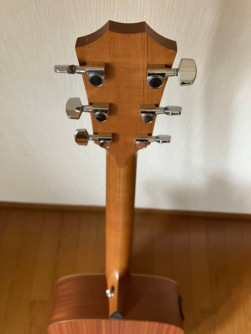 【かなり美品】Taylor Academy 10e エレアコギター