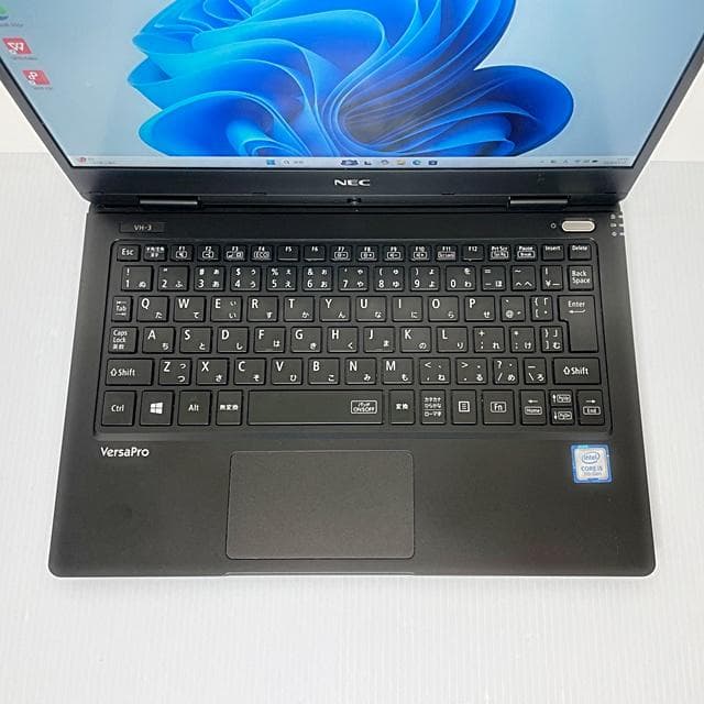 バッテリー７時間超☆リモートや外使い最高☆軽量薄型NECノートパソコン★学生人気