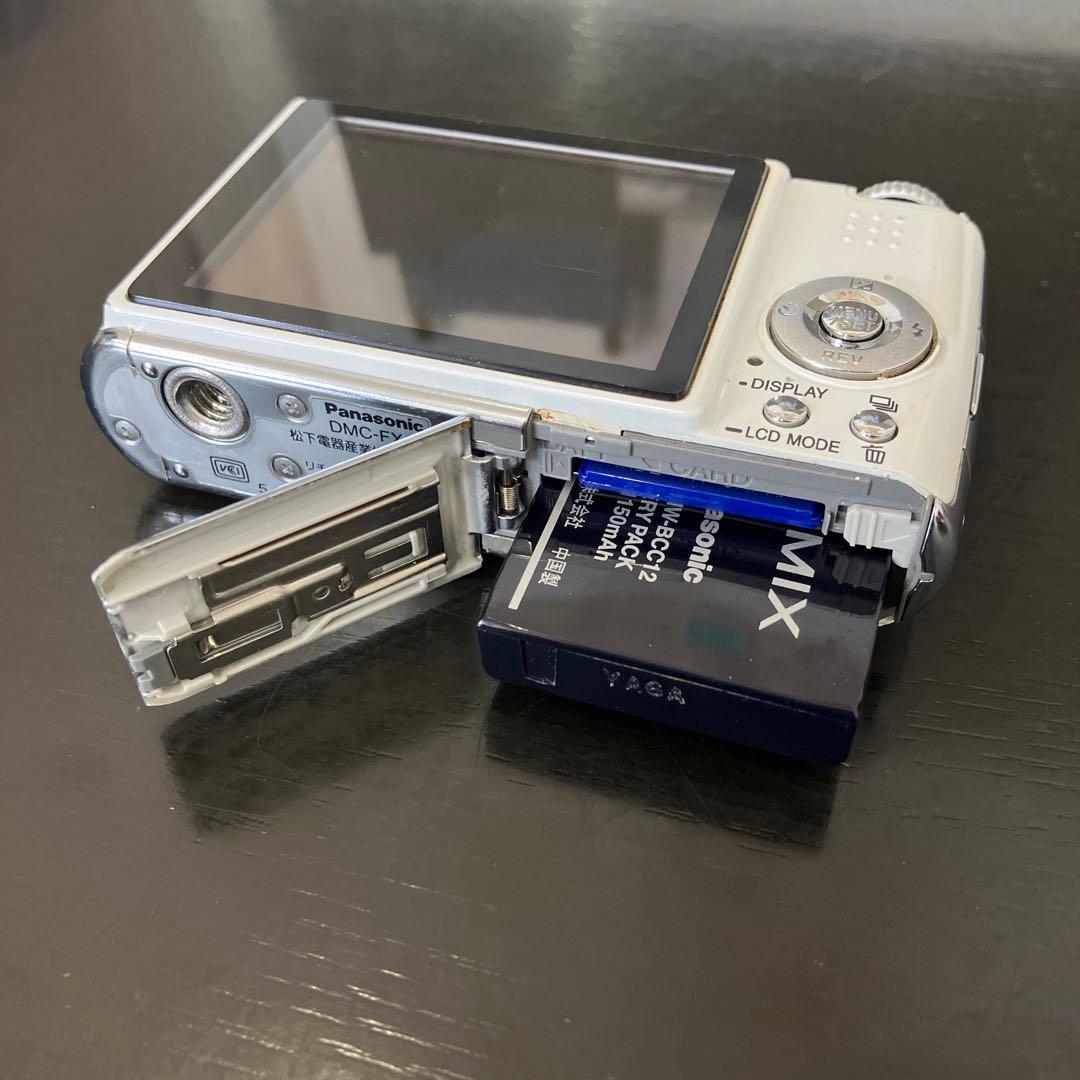 Panasonic LUMIX DMC-FX37 ホワイト　デジタルカメラ