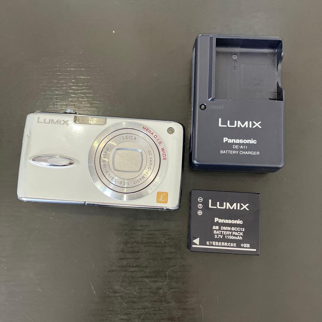 Panasonic LUMIX DMC-FX37 ホワイト　デジタルカメラ