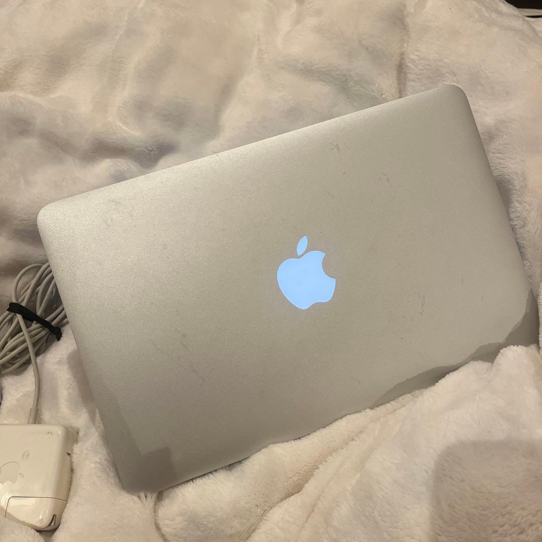 MacBook Air 11.6インチ Intel Core i5 1.4GHz