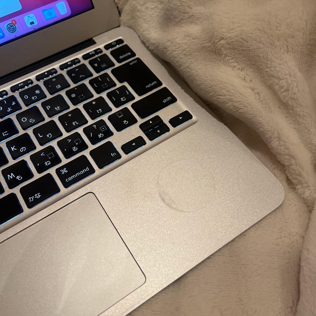 MacBook Air 11.6インチ Intel Core i5 1.4GHz