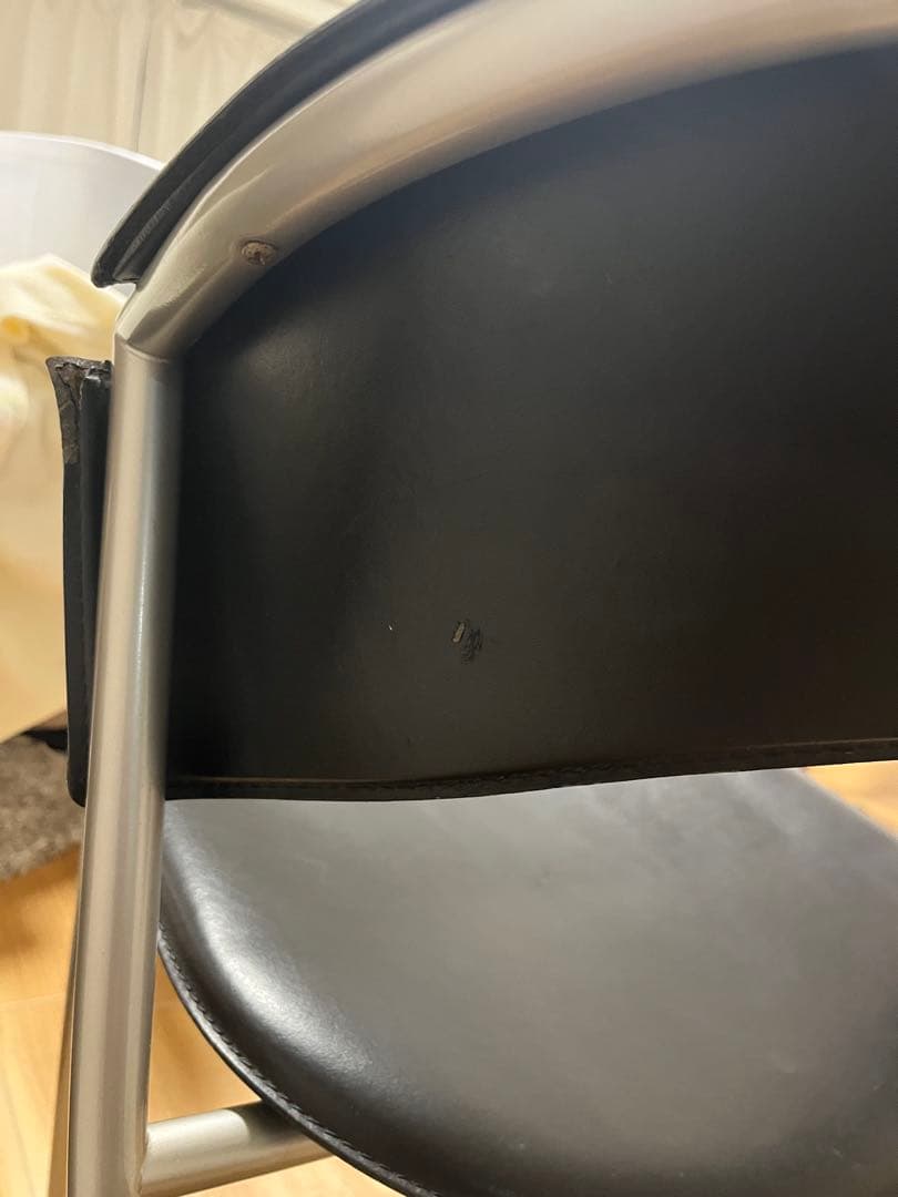 カリガリス Calligaris　本革ダイニングチェア　②