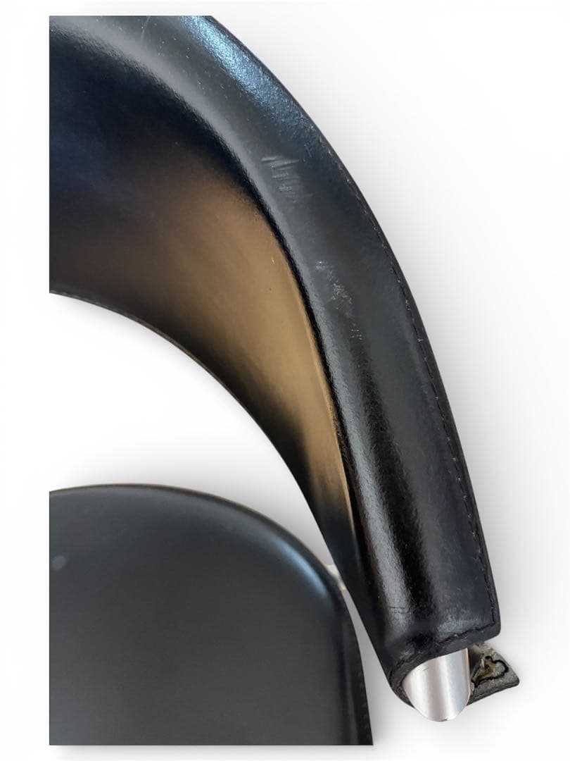 カリガリス Calligaris　本革ダイニングチェア　②