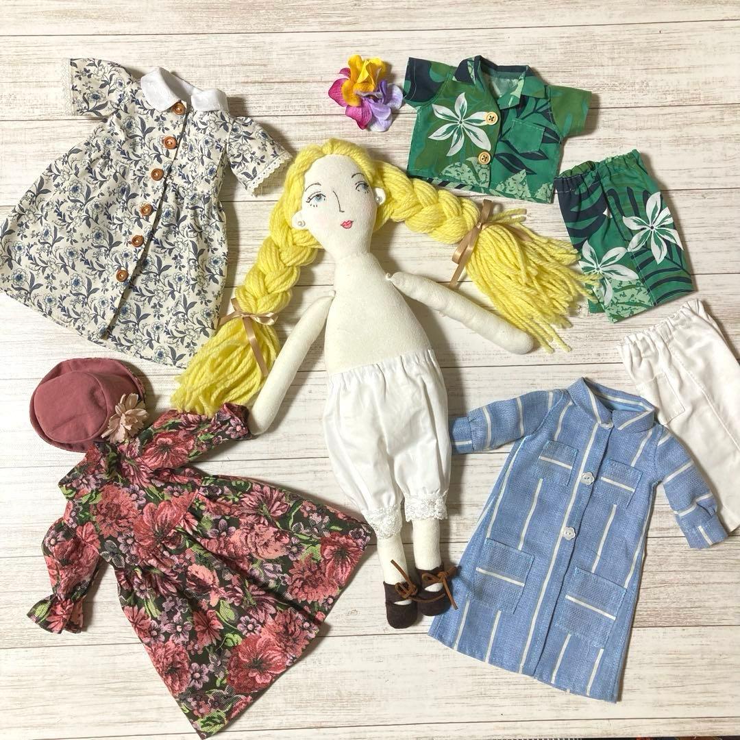 ハンドメイド着せ替え人形　金髪さん
