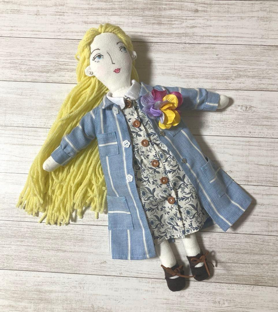 ハンドメイド着せ替え人形　金髪さん