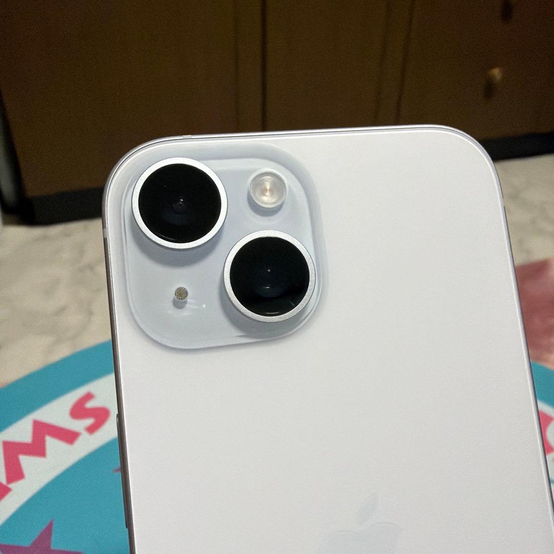 [美品] iPhone15 128g ブルー