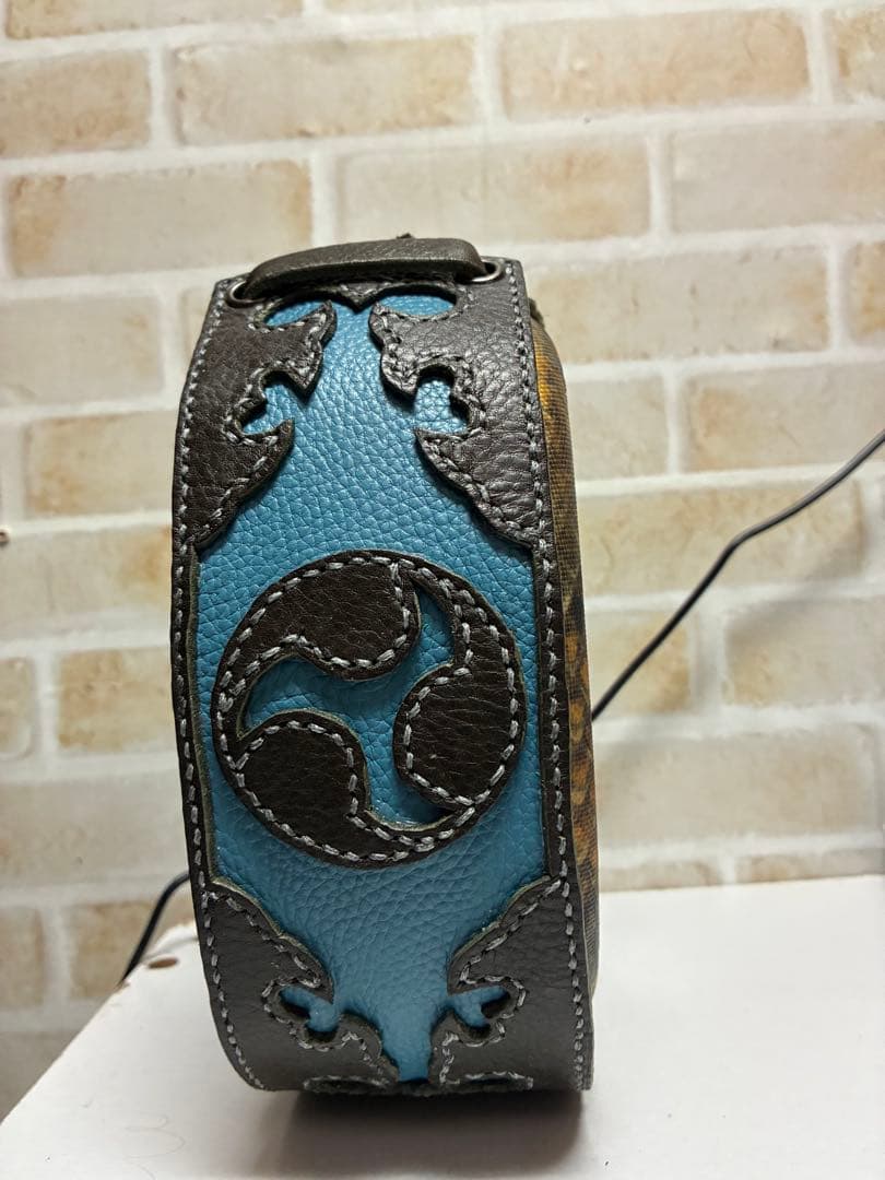 三線　ティーガ