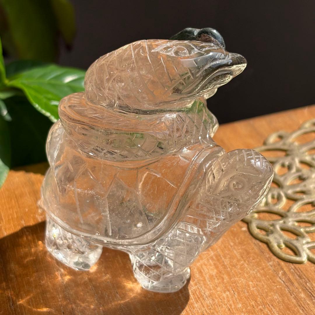 天然石 ブラジル産のグリーンガーデンクォーツ 玄武の置物238g