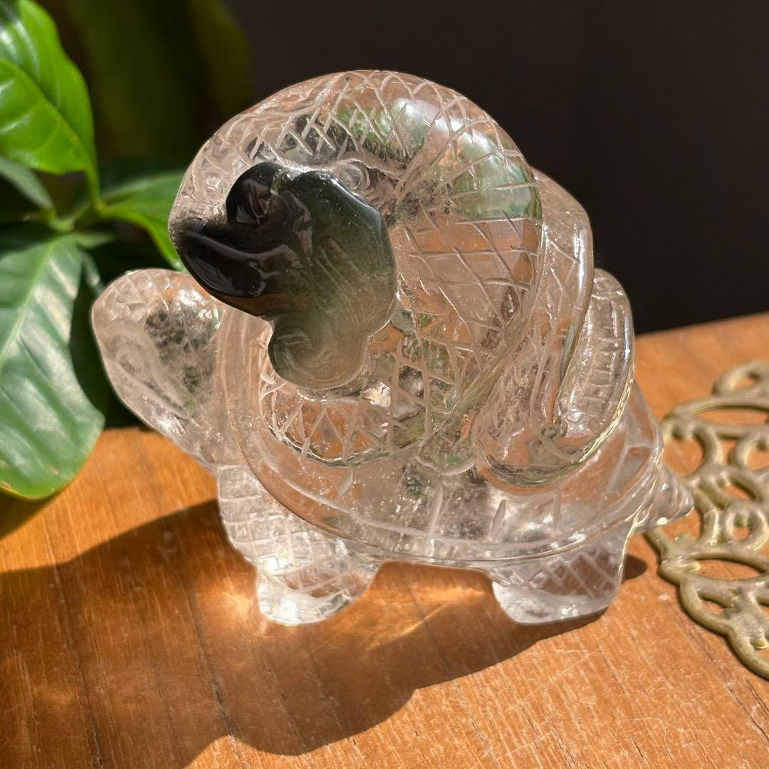 天然石 ブラジル産のグリーンガーデンクォーツ 玄武の置物238g