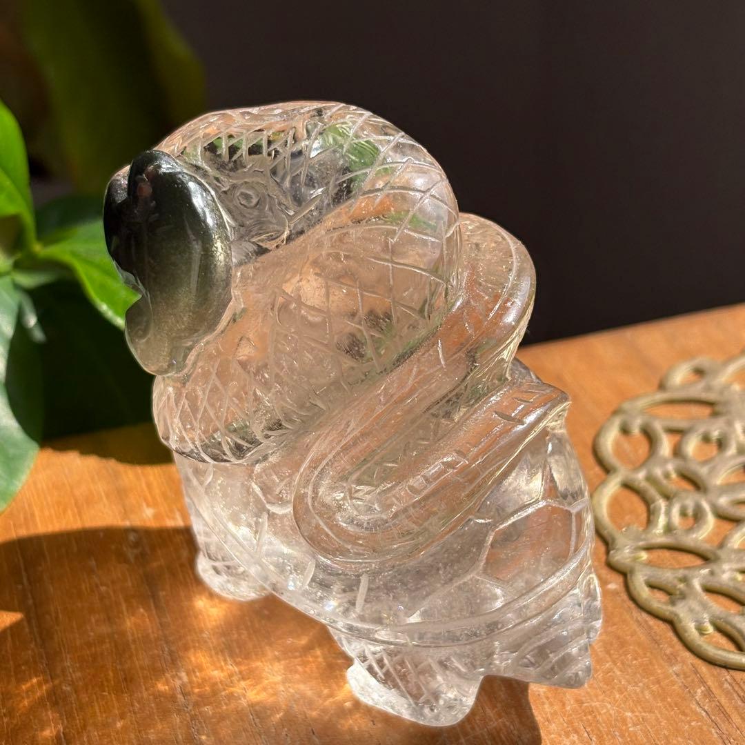 天然石 ブラジル産のグリーンガーデンクォーツ 玄武の置物238g