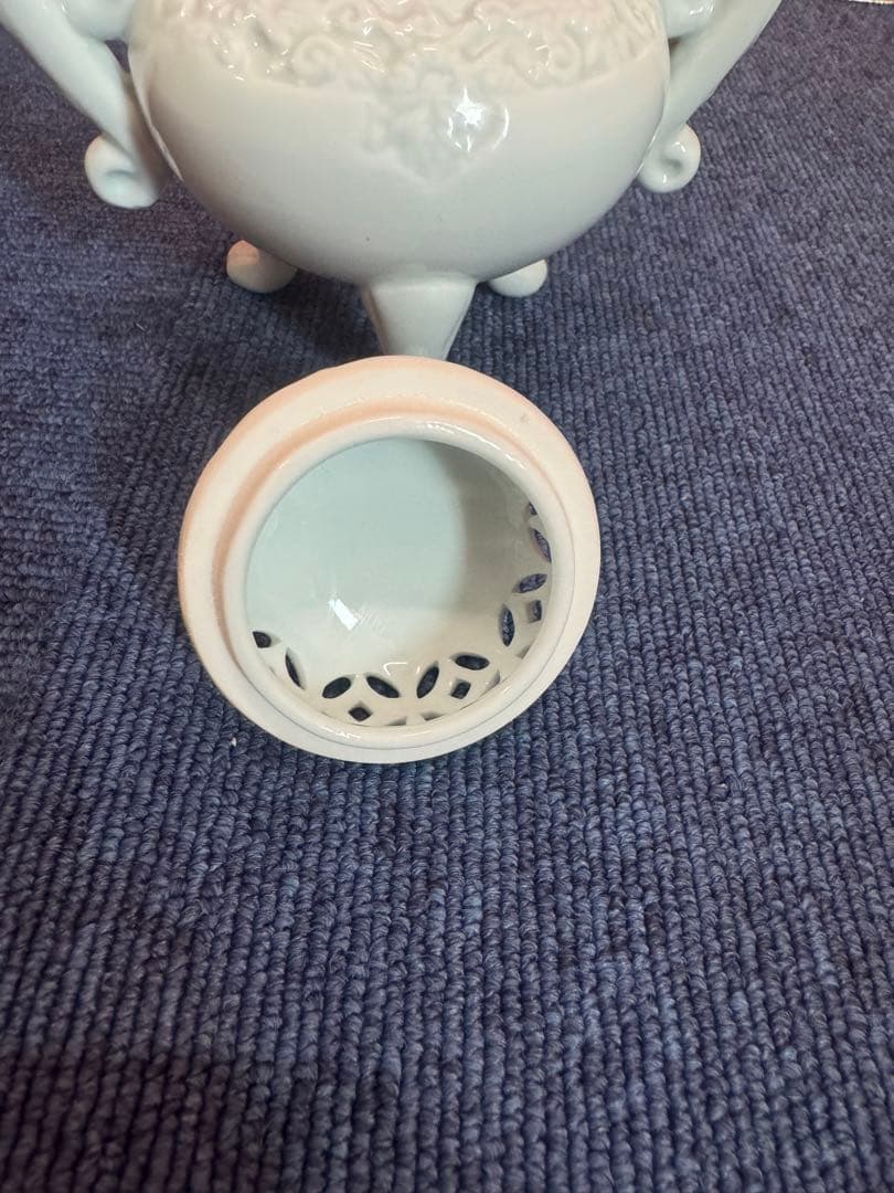 2005 有田焼 清兵衛 三足 獅子　白磁香炉　未使用