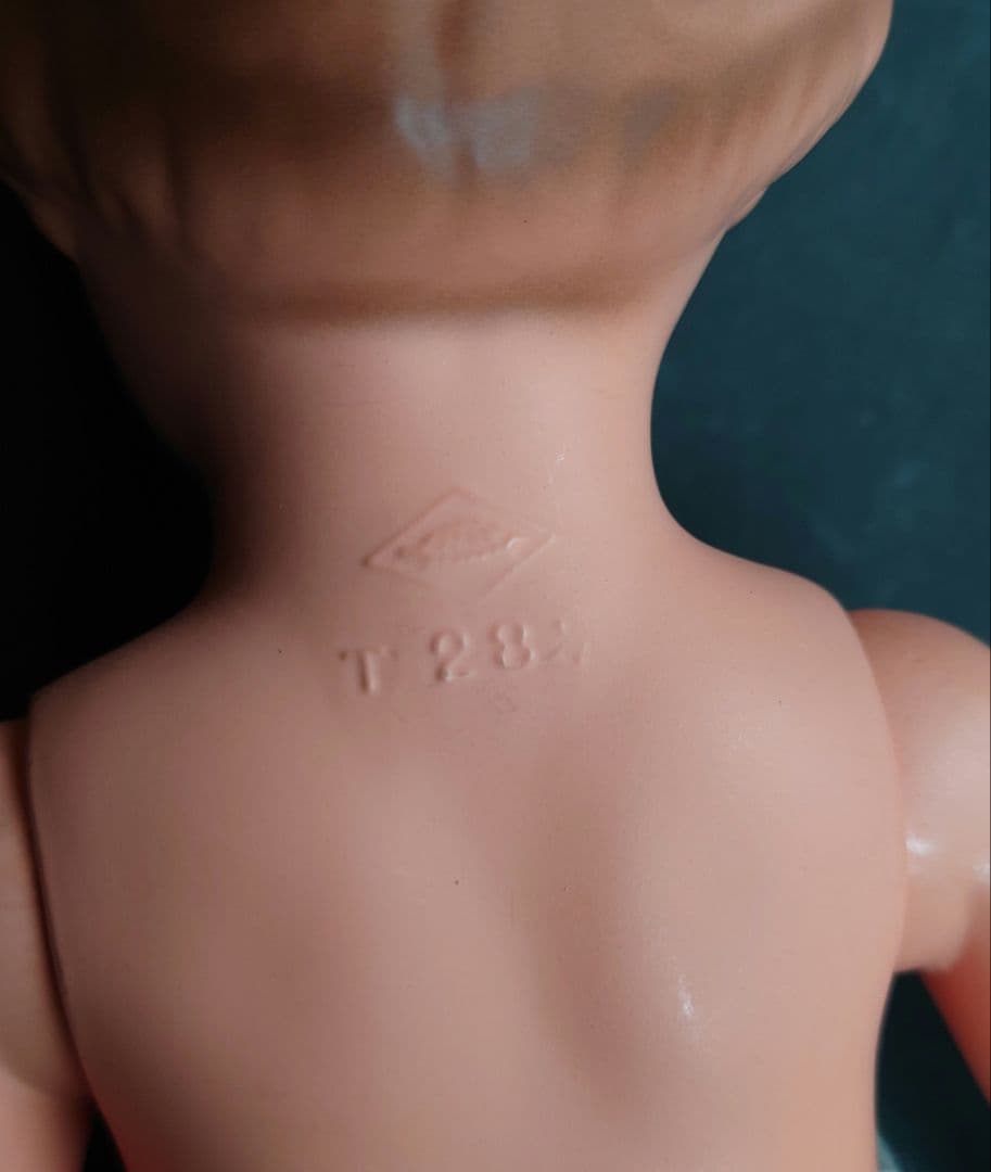 シルトクロート　シルトクレート　セルロイドドール　28cm オリジナル民族衣装付