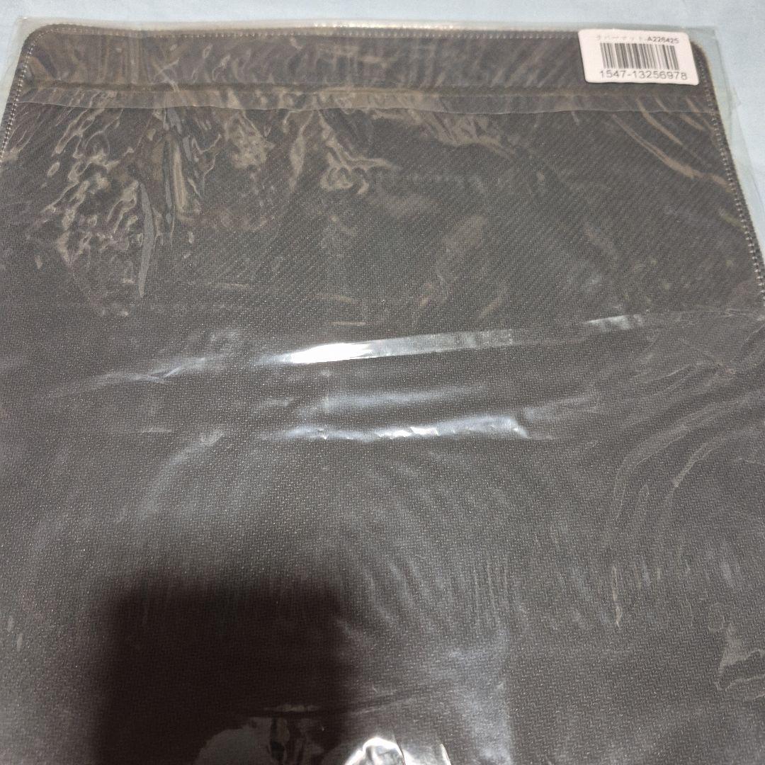 エミリア プレイマット、デスクマット 約60cm x 40cm