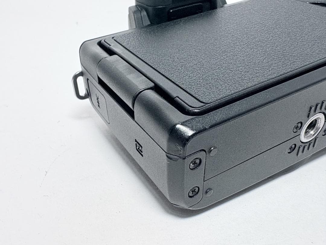 良品 キヤノン EOS Kiss M ボディ ブラック