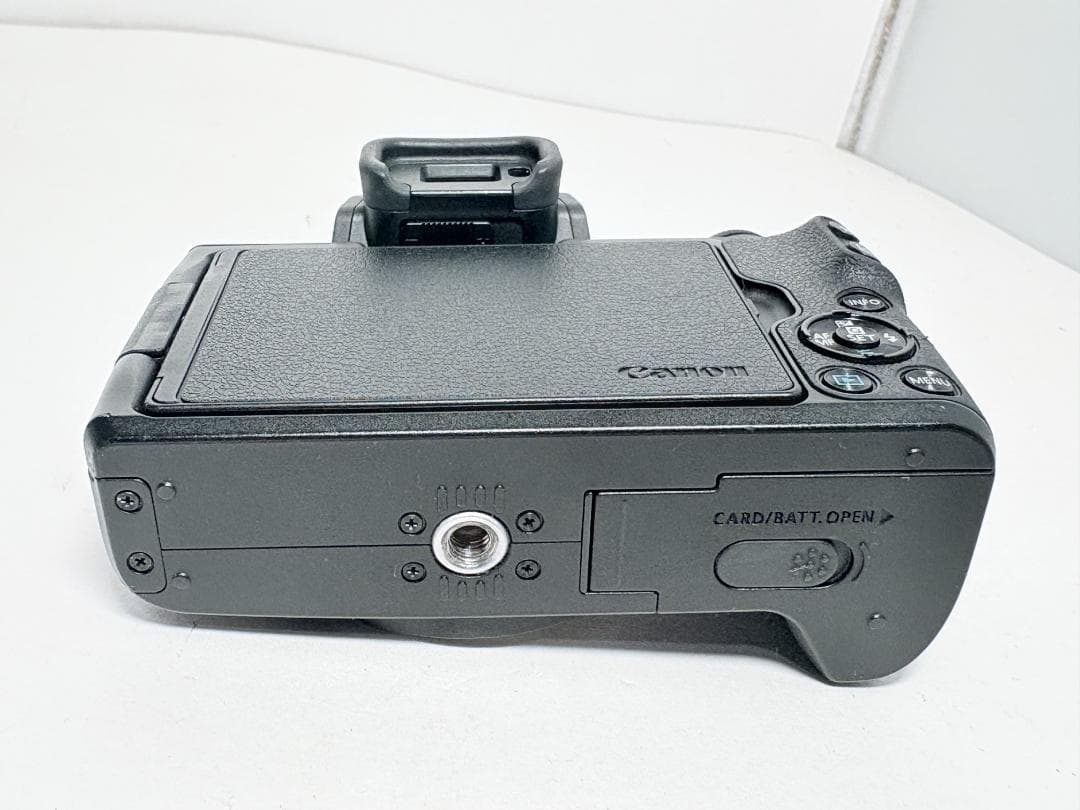 良品 キヤノン EOS Kiss M ボディ ブラック