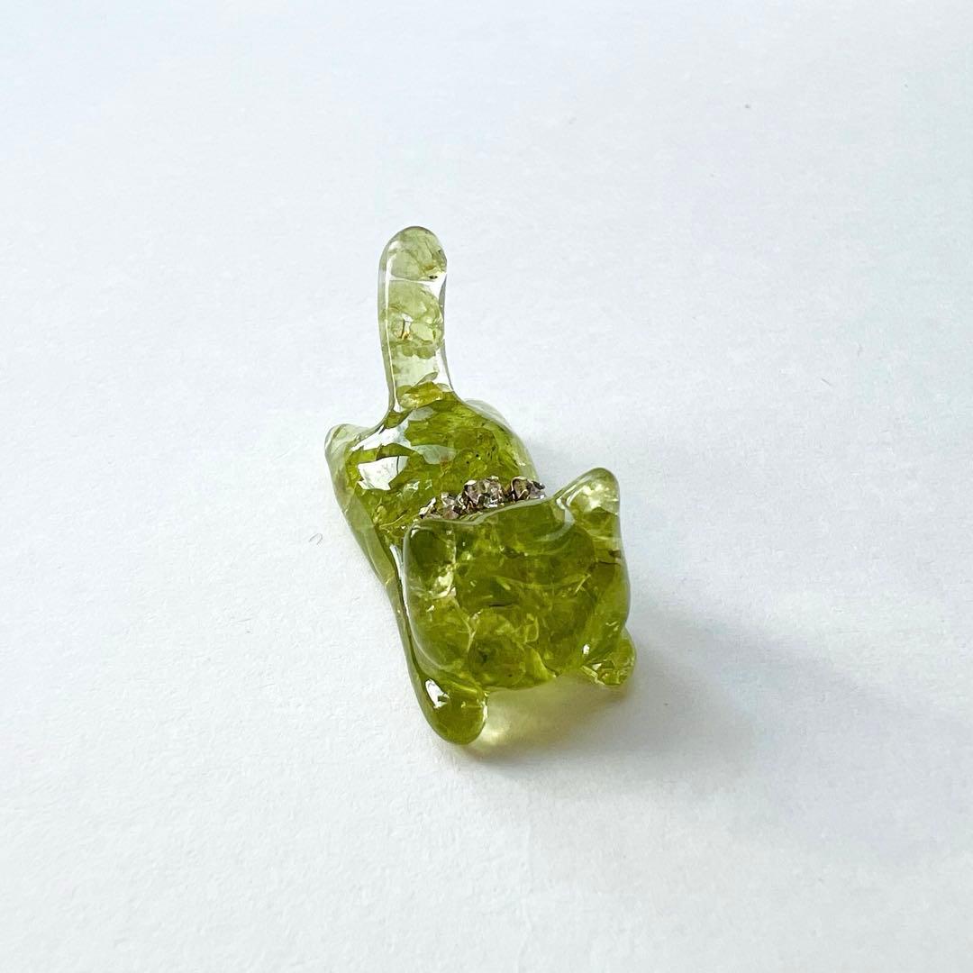 8月 誕生石 猫ちゃん チャーム ストラップ