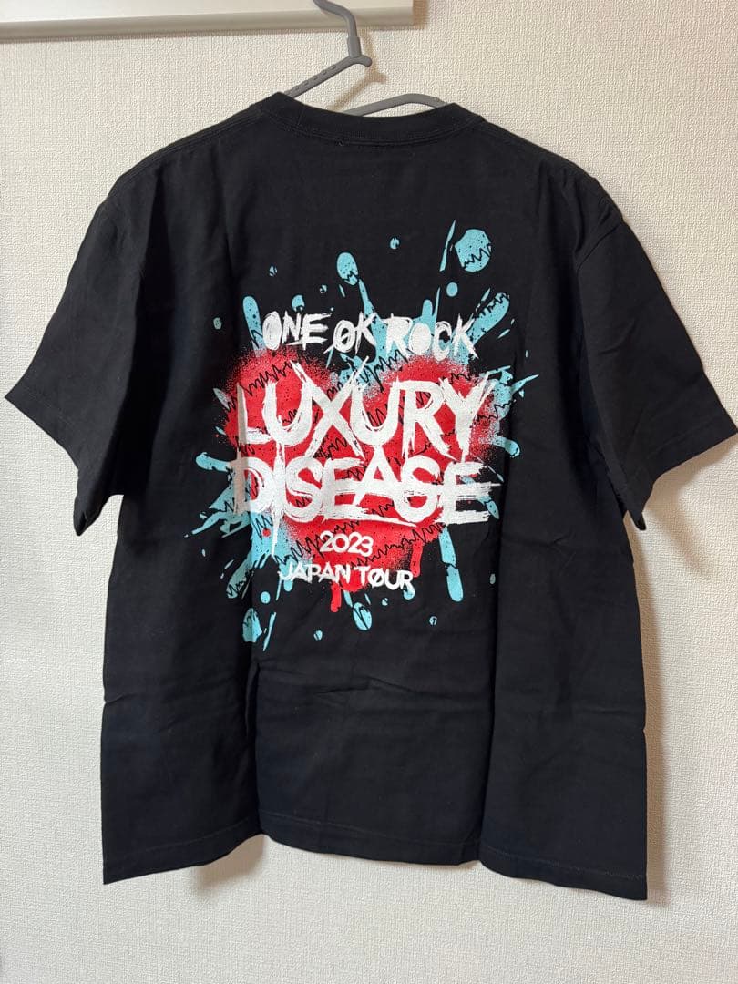 霧嶋董香(17)  ONE OK ROCK Tシャツ