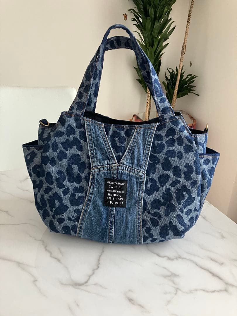 715大きめヒョウ柄デニムリメイクバック　ハンドメイド