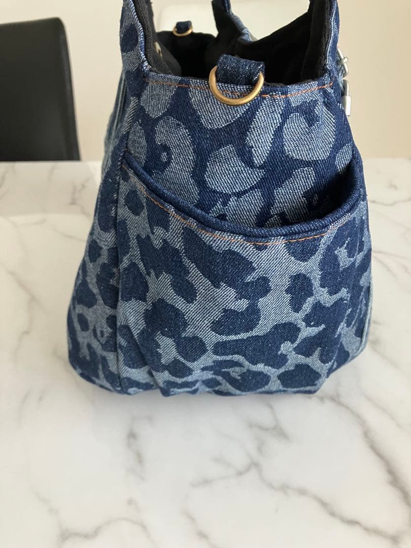 715大きめヒョウ柄デニムリメイクバック　ハンドメイド