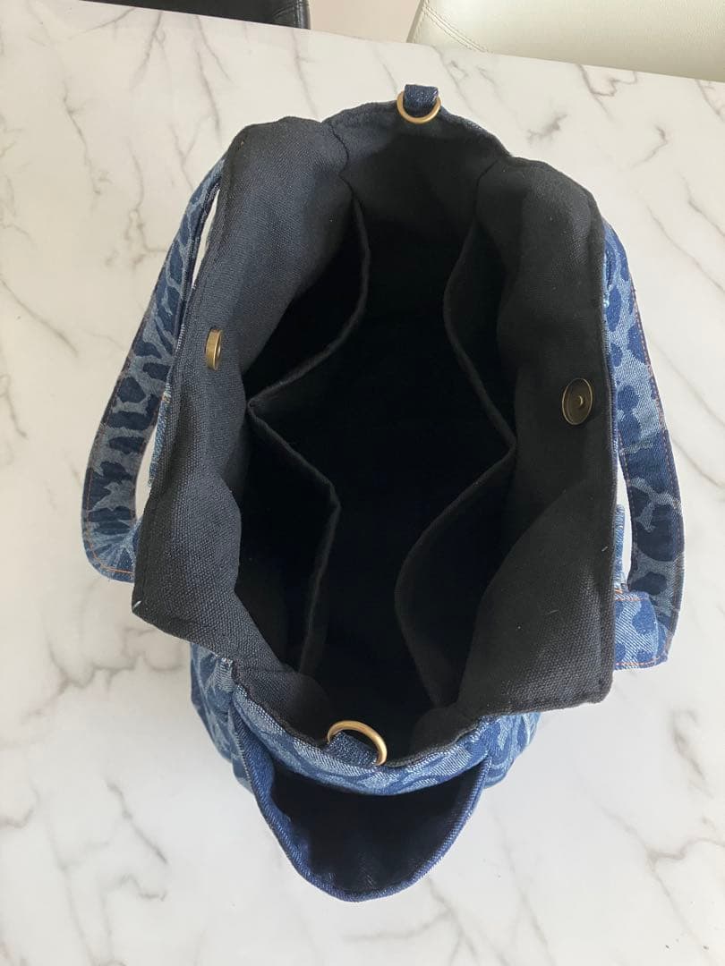 715大きめヒョウ柄デニムリメイクバック　ハンドメイド