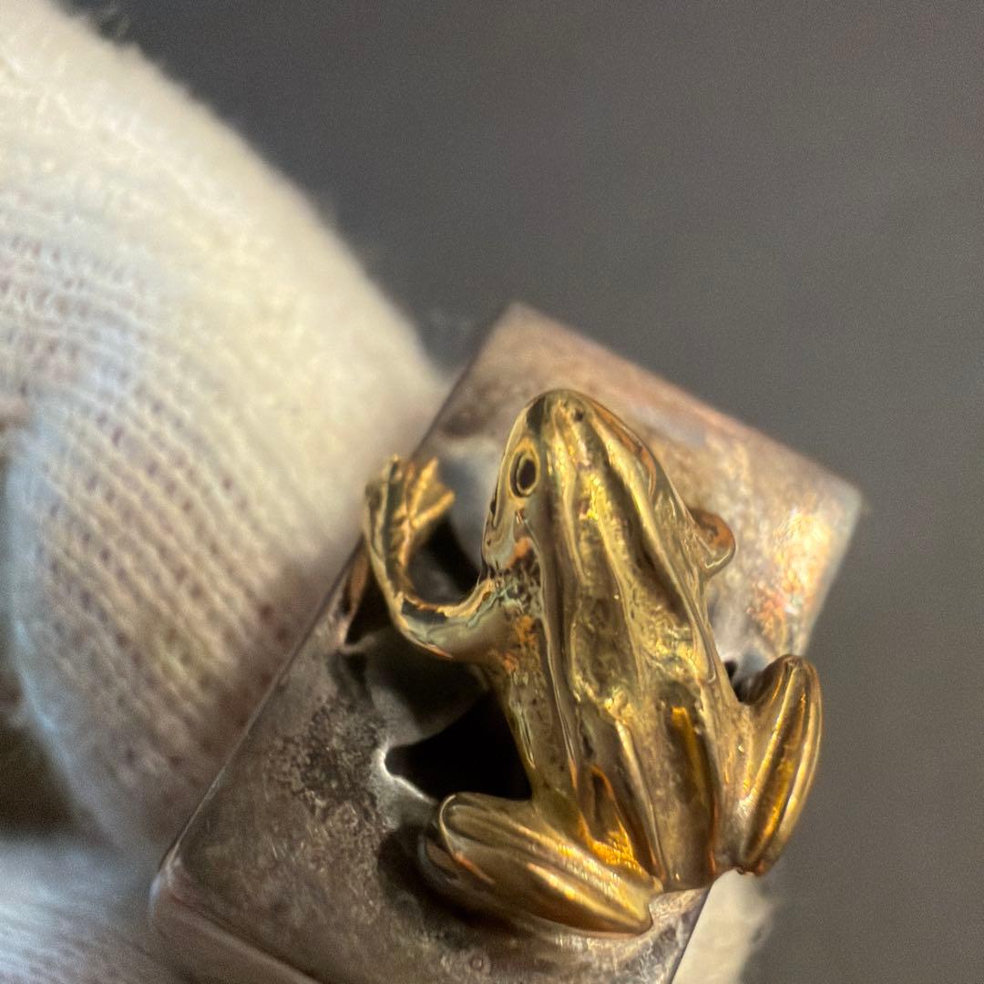 シルバーリング　カエル付き