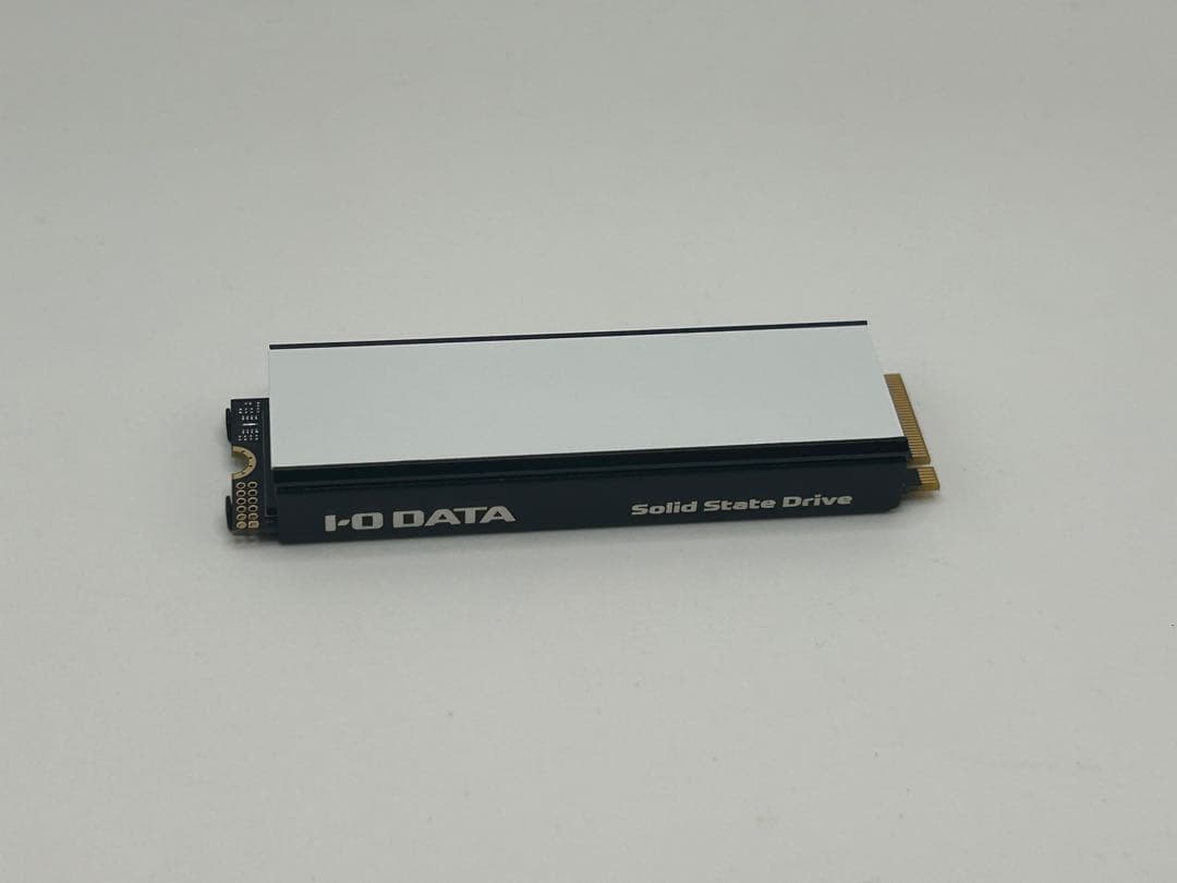 【未使用】M.2 SSD ヒートシンク付 4TB PS5対応 【保証あり】
