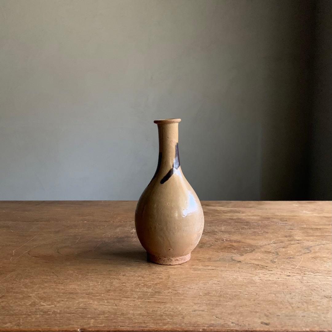 壺屋焼 灰釉褐釉流掛け瓶 18世紀 徳利 壺屋 鉄絵 古美術 琉球美術 湧田焼